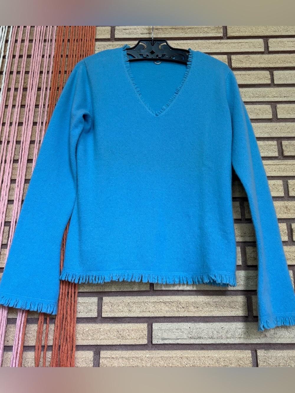 Aqua V-Neck Cashmere Sweater - Size 6 - Small - Pull-On Sweater - Blue Cahsmere
